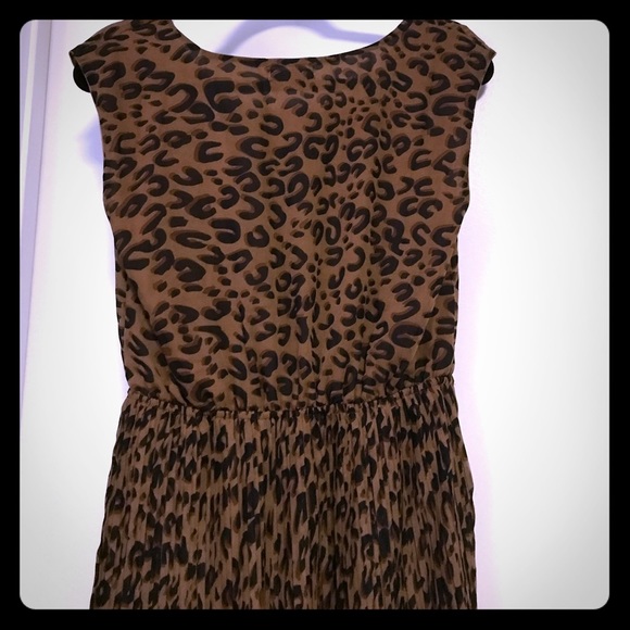 Dress - Picture 5 of 7